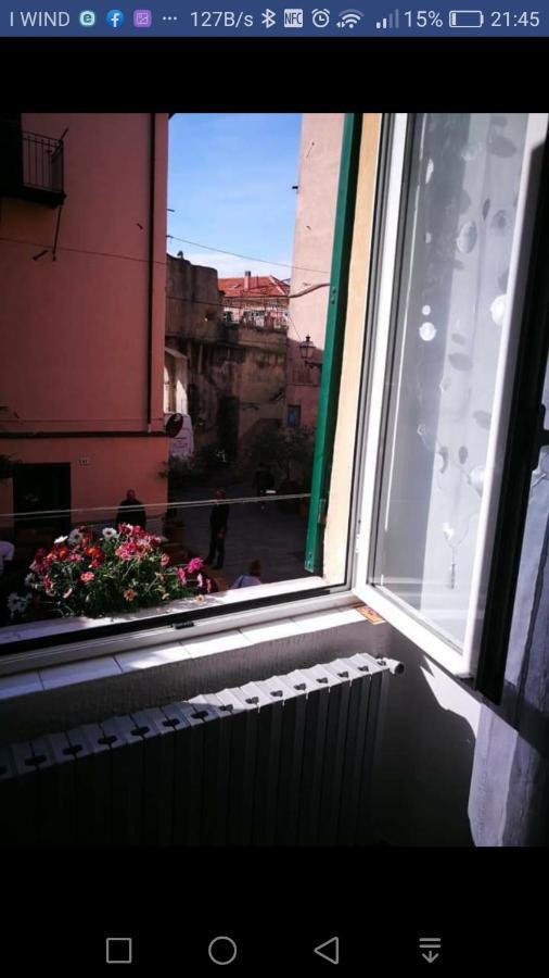 La Casa Sulla Piazzetta Apartment Albenga Bagian luar foto