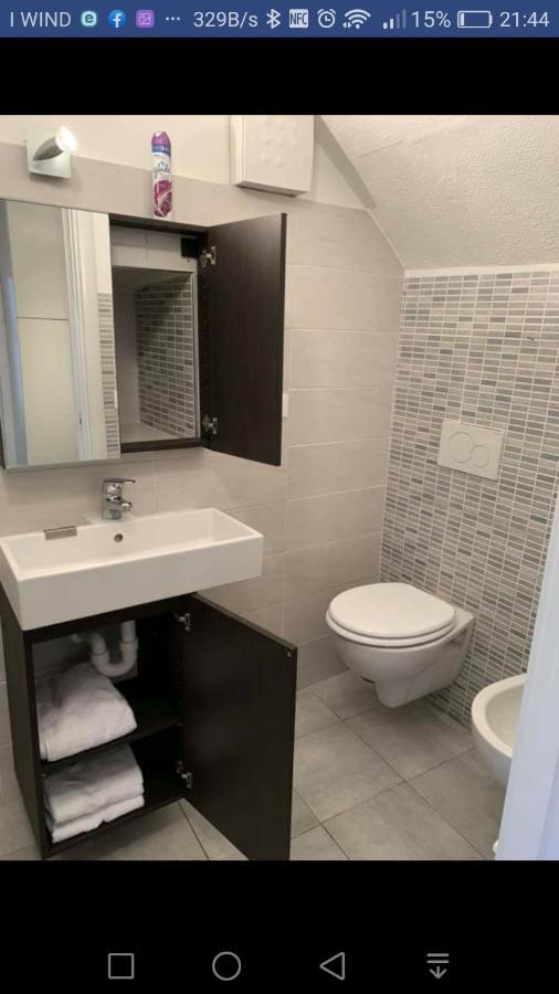 La Casa Sulla Piazzetta Apartment Albenga Bagian luar foto
