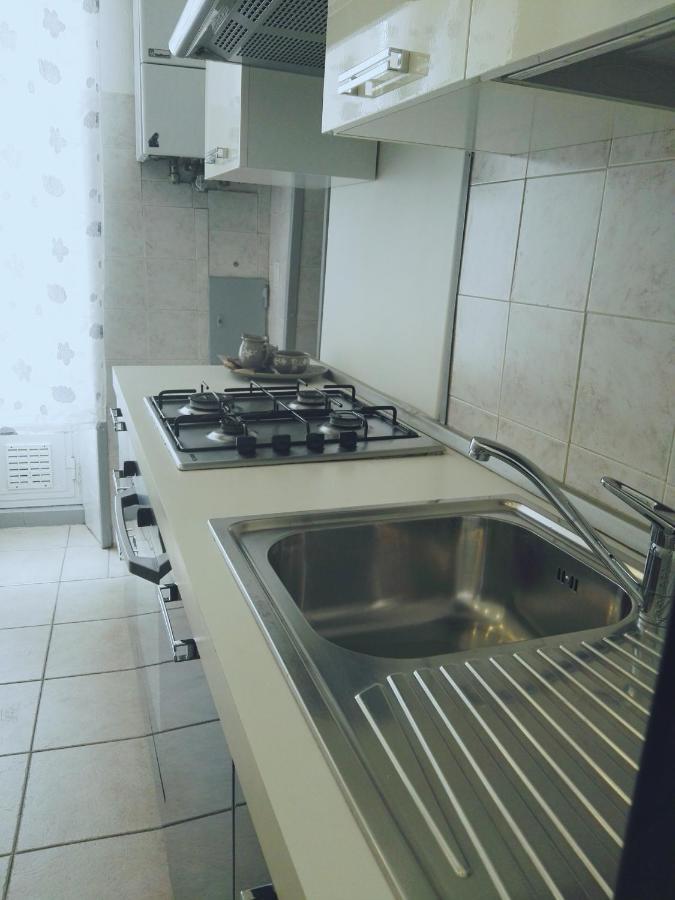 La Casa Sulla Piazzetta Apartment Albenga Bagian luar foto